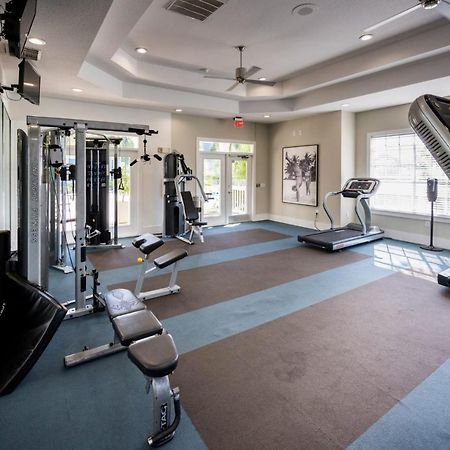 Designed 2Br With Balcony Pool And Gym Appartamento Bradenton Esterno foto